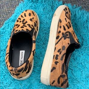 Steve Madden leopard flats/sneakers